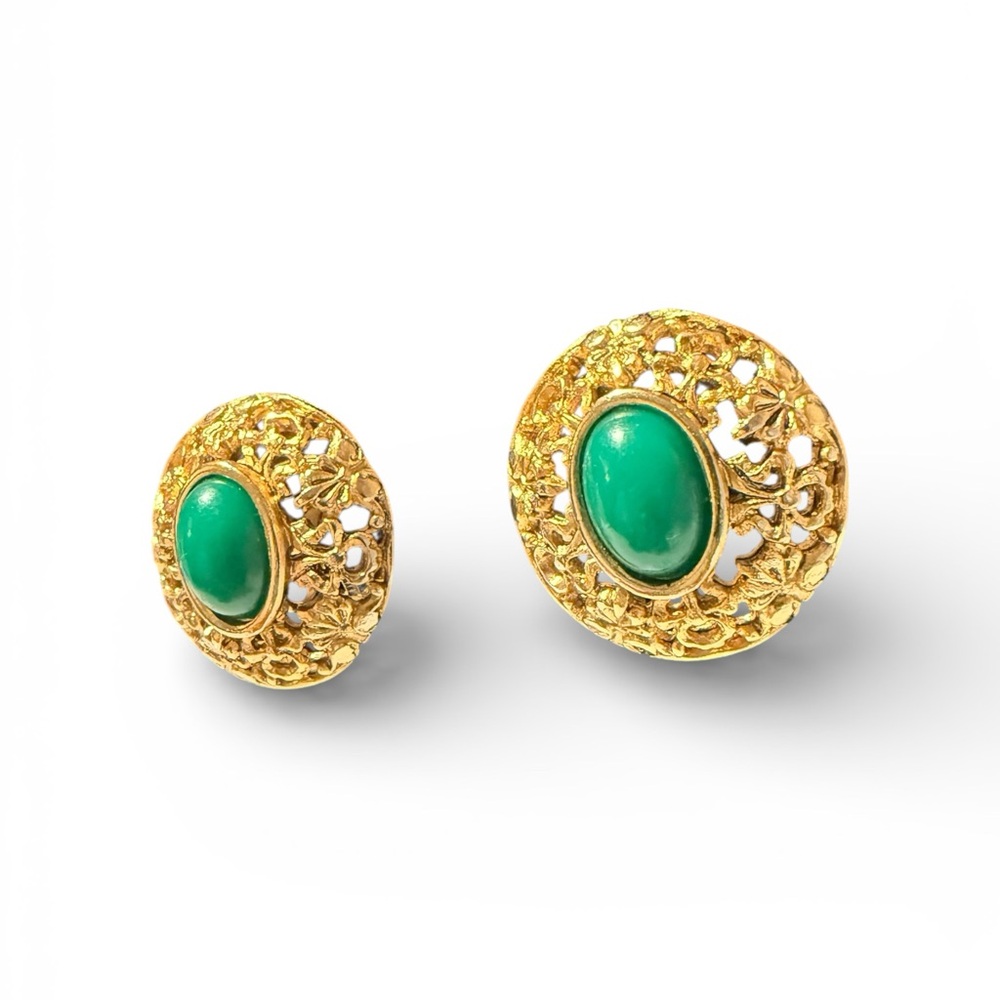 Vintage Gold tone and Green Filigree clip on Earrings